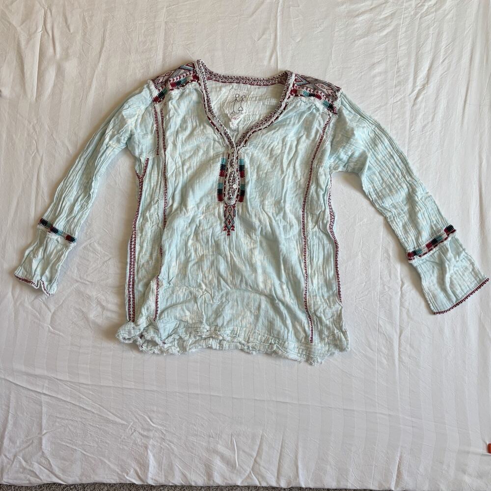 Johnny Was Womens M Embroidered Gauze Cotton Boho Peasant Top Aqua 3/4 Sleeve